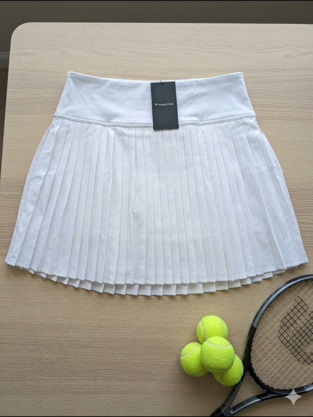 NWT FABLETICS White Pleated Tennis Skirt SIZE LARGE